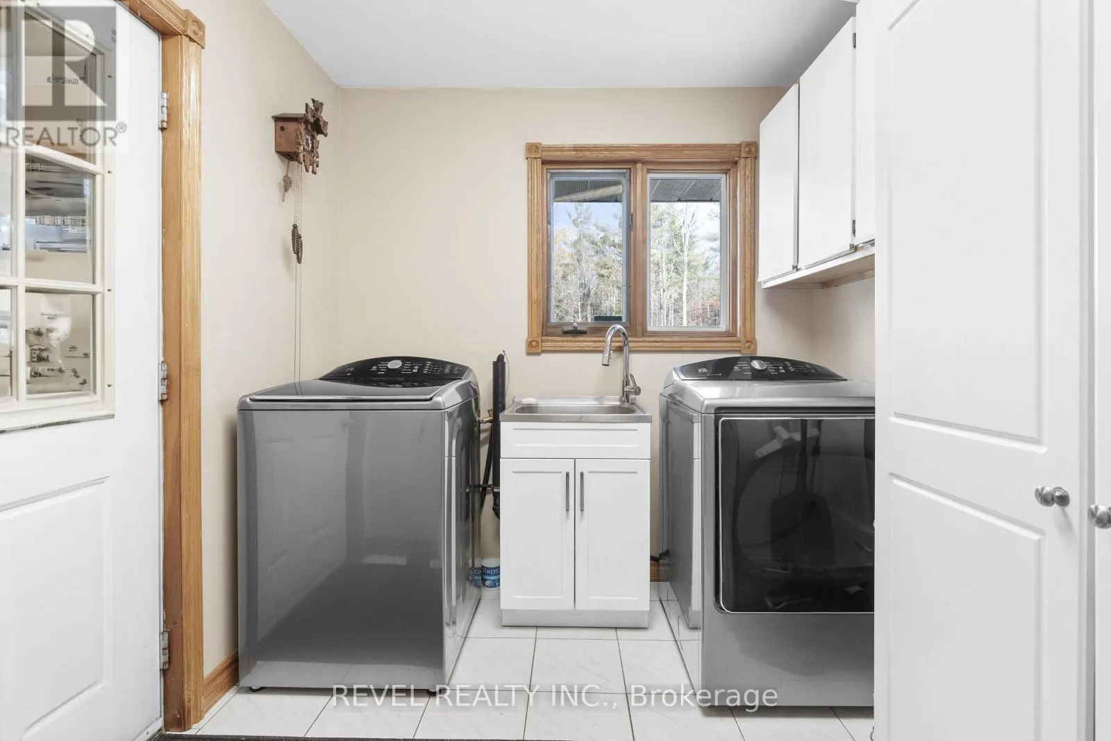 2371 COUNTY RD 48 ROAD