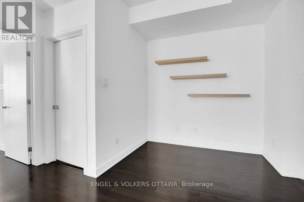 2006 - 179 METCALFE STREET