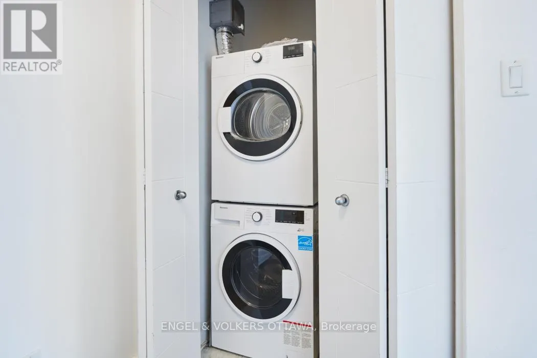 2006 - 179 METCALFE STREET