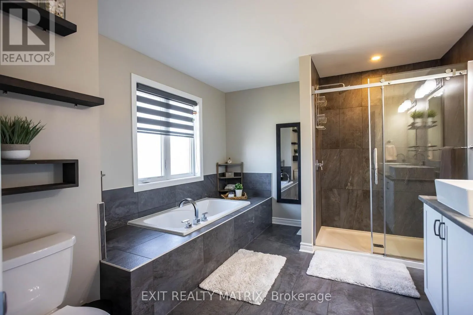 573 STRASBOURG STREET