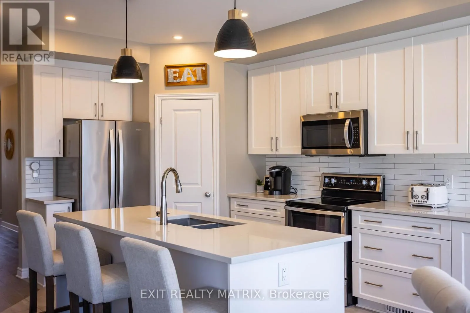 573 STRASBOURG STREET