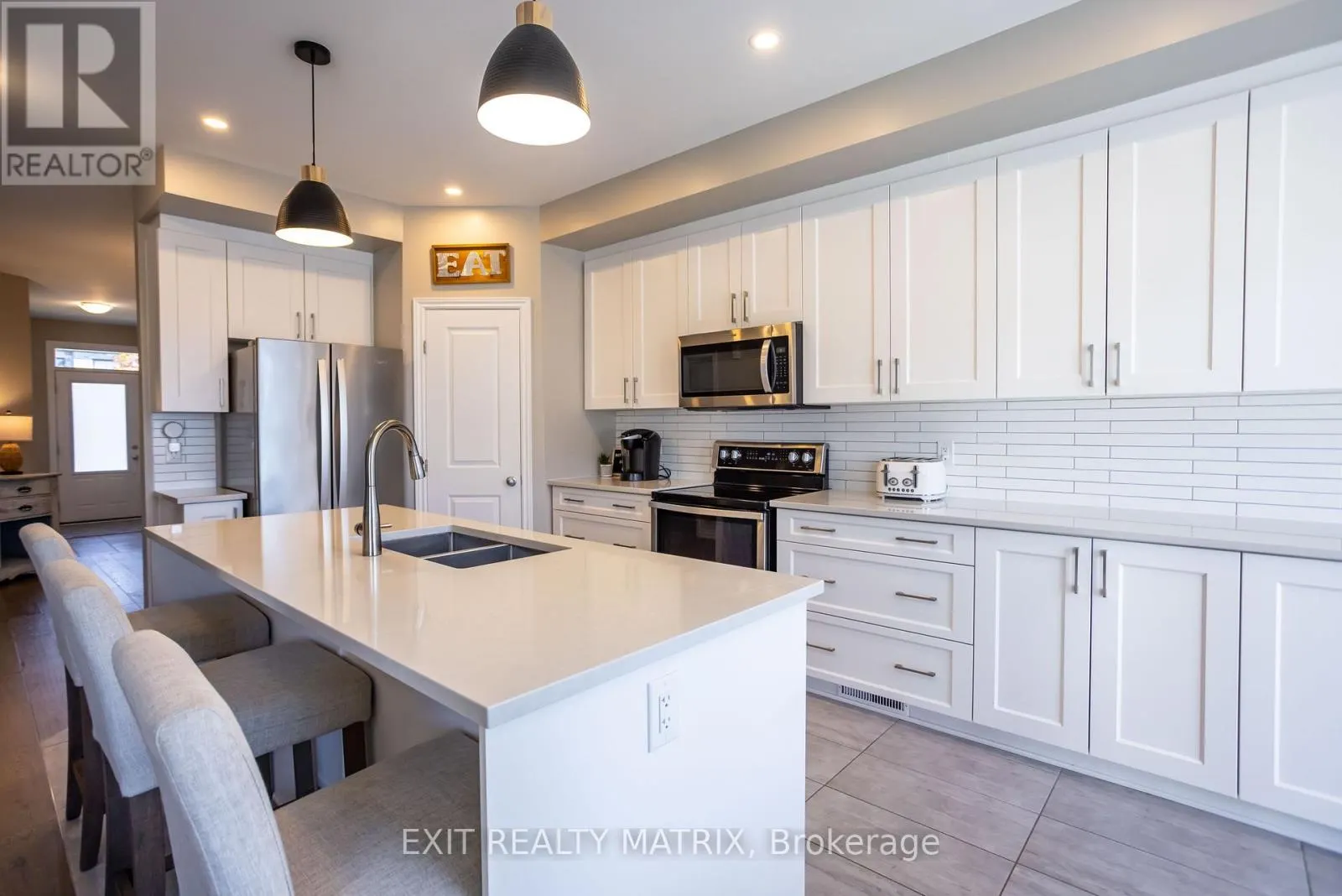 573 STRASBOURG STREET