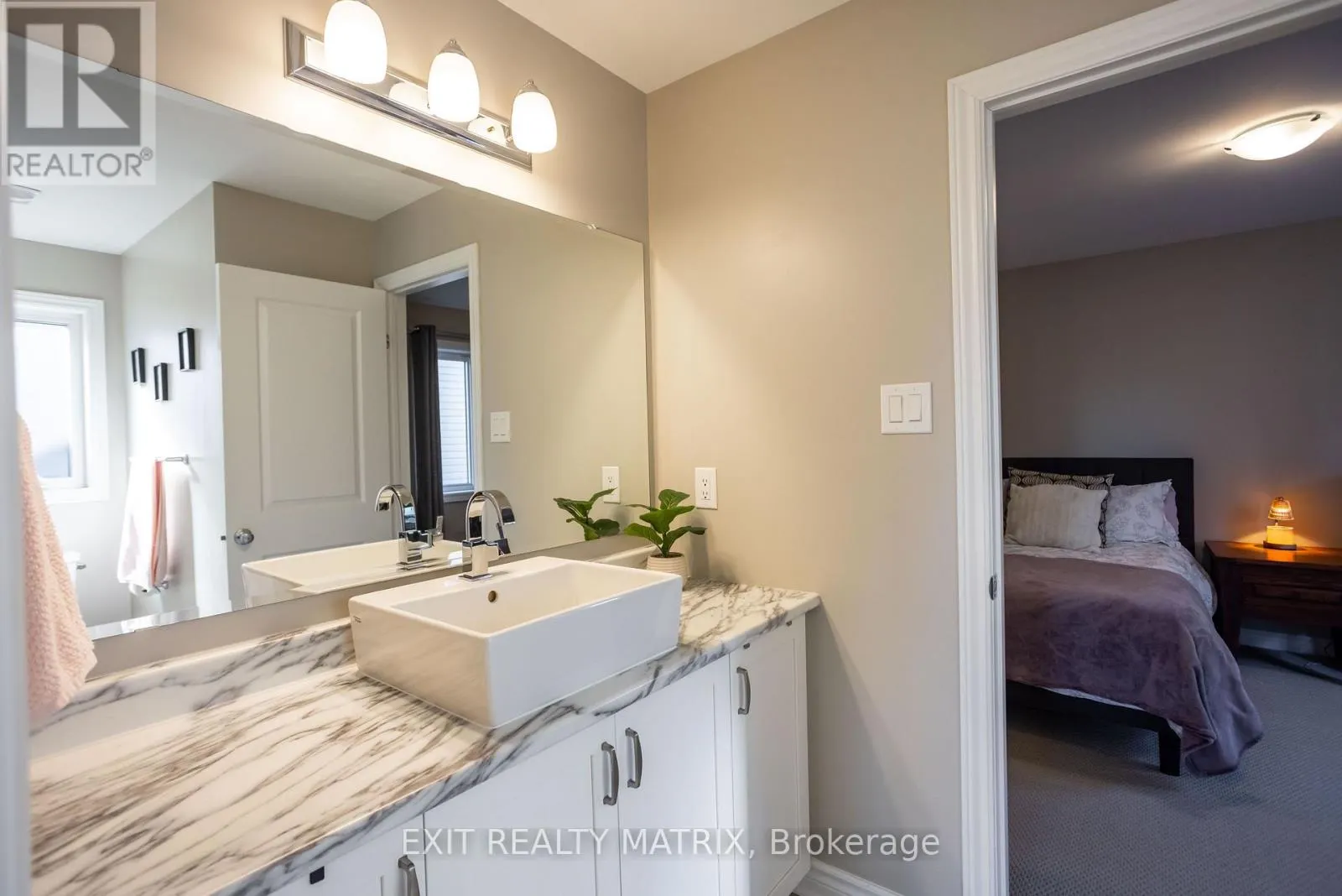 573 STRASBOURG STREET