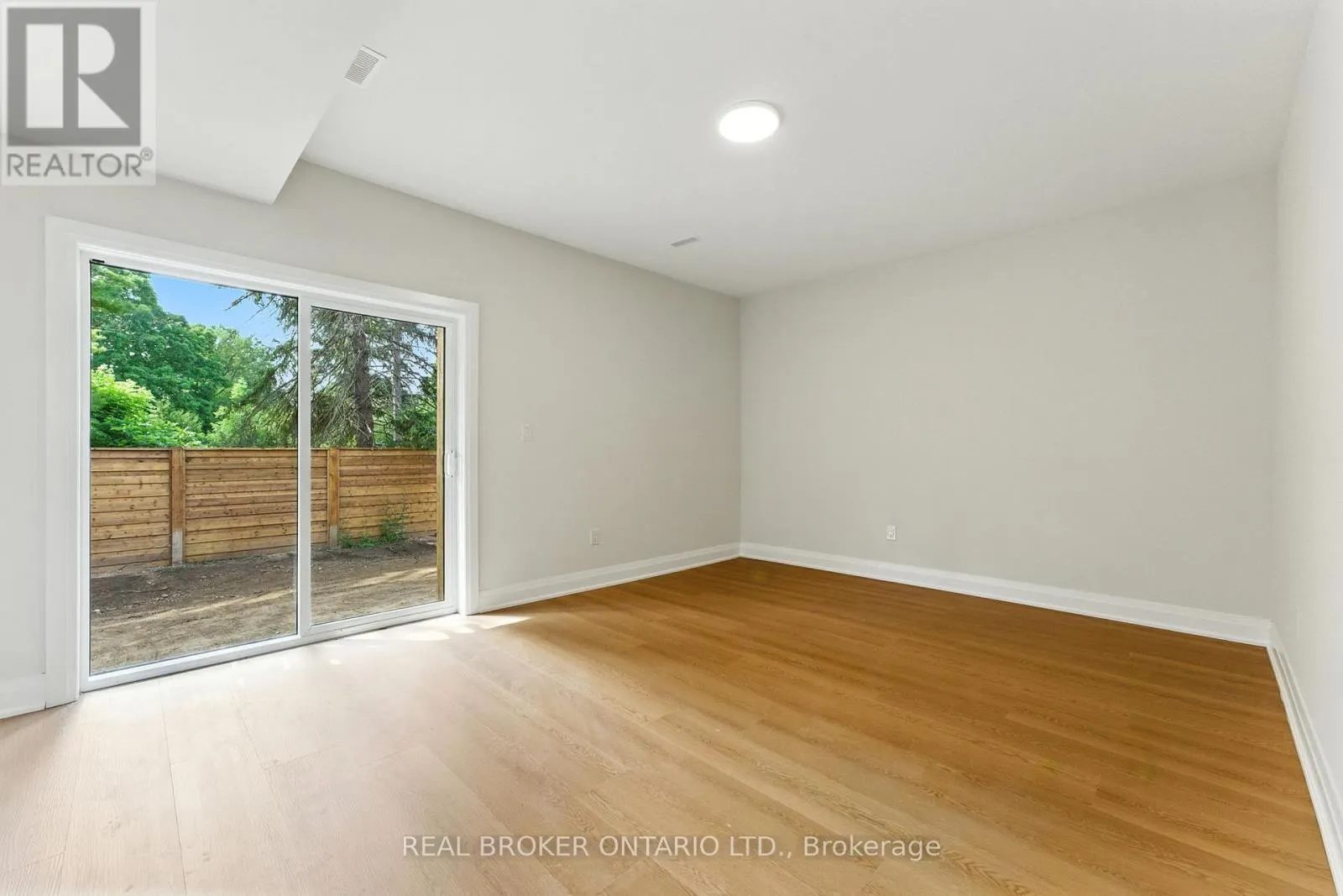 3 - 161 FIFTH AVENUE