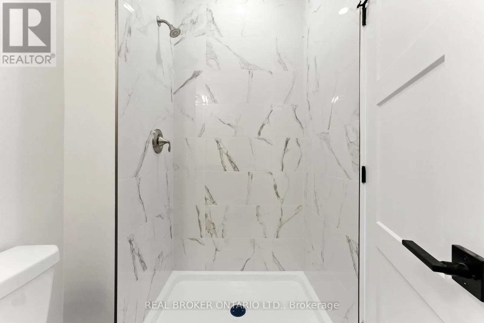 3 - 161 FIFTH AVENUE