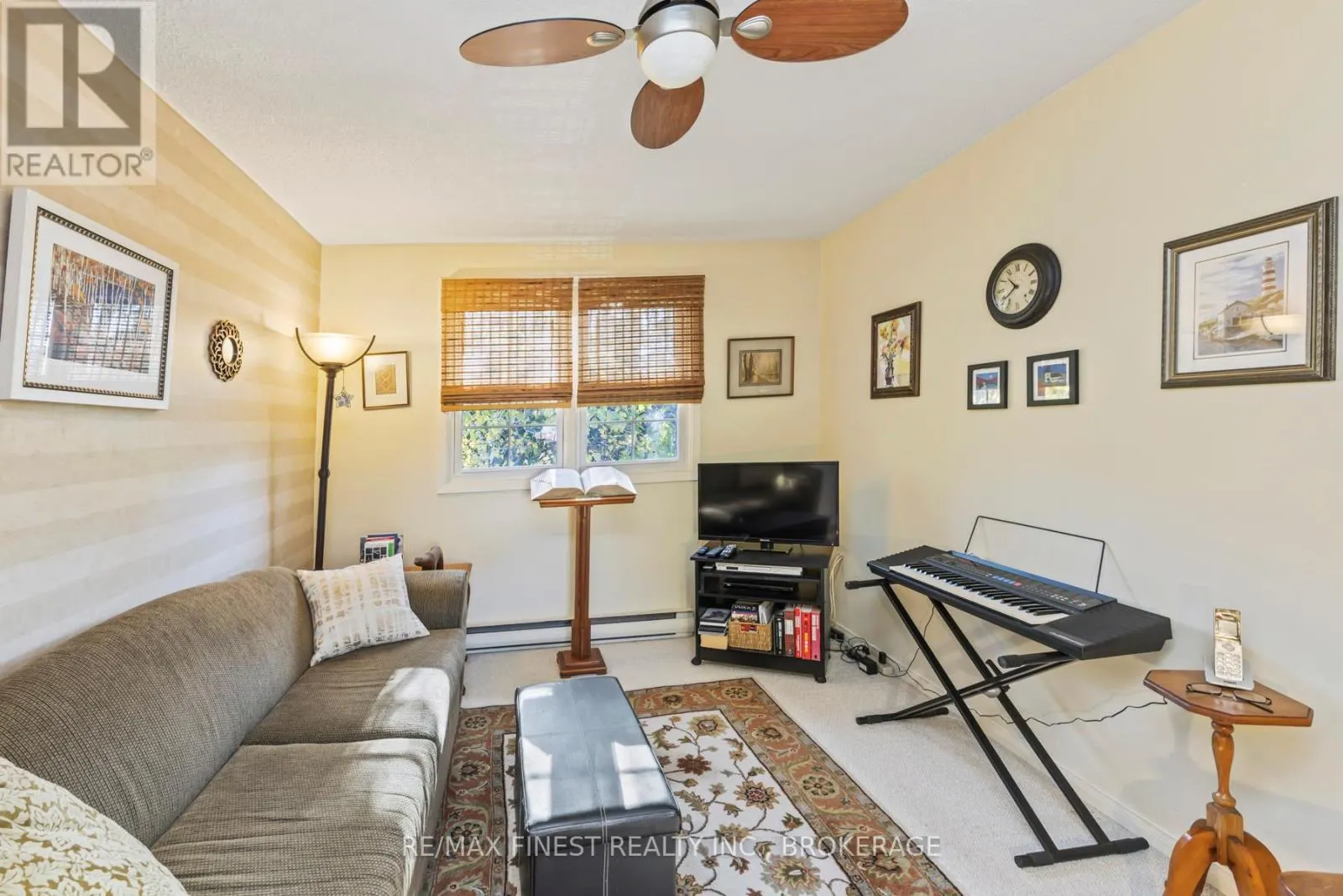 48 - 19 MACPHERSON AVENUE, #48