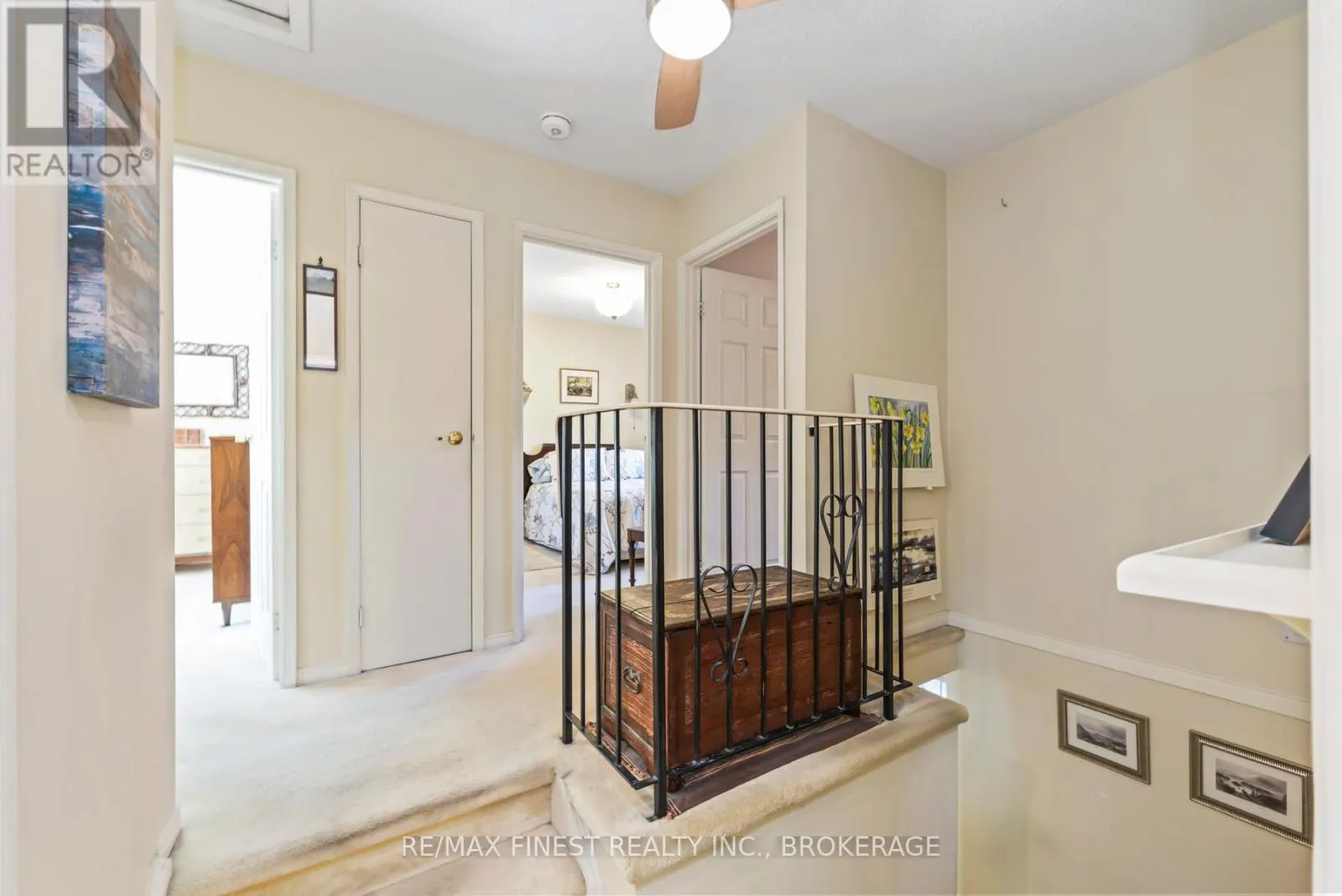 48 - 19 MACPHERSON AVENUE, #48