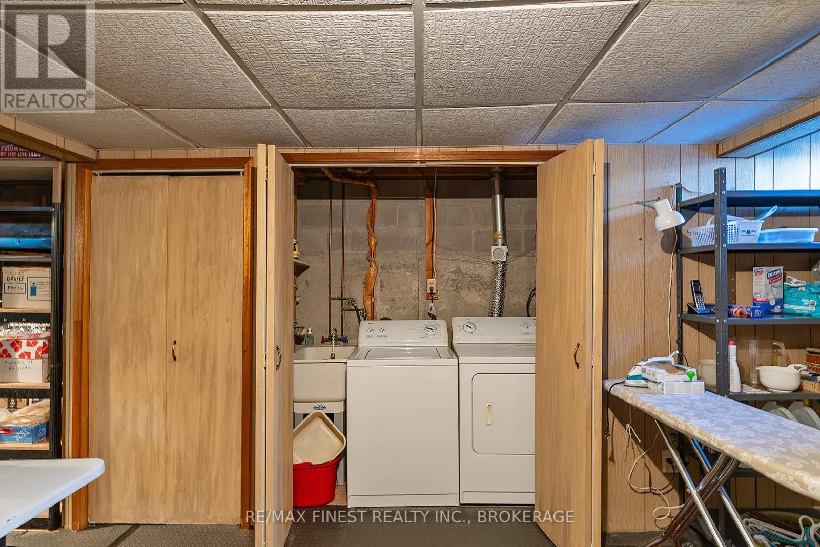 48 - 19 MACPHERSON AVENUE, #48