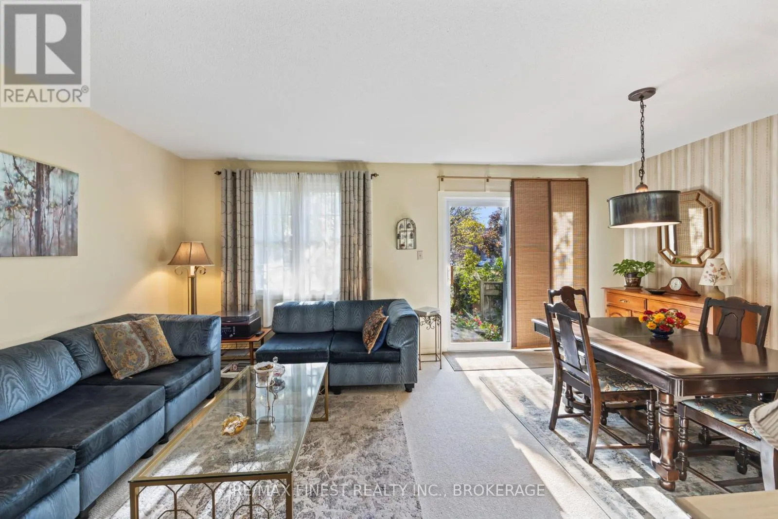 48 - 19 MACPHERSON AVENUE, #48