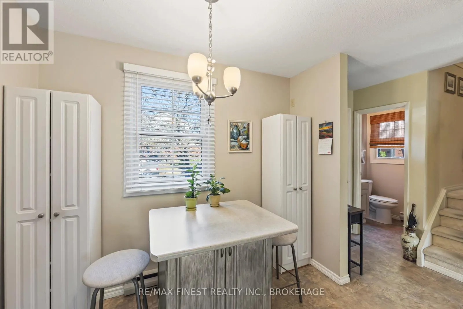 48 - 19 MACPHERSON AVENUE, #48