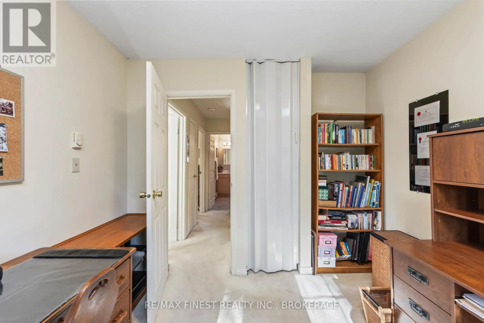 48 - 19 MACPHERSON AVENUE, #48