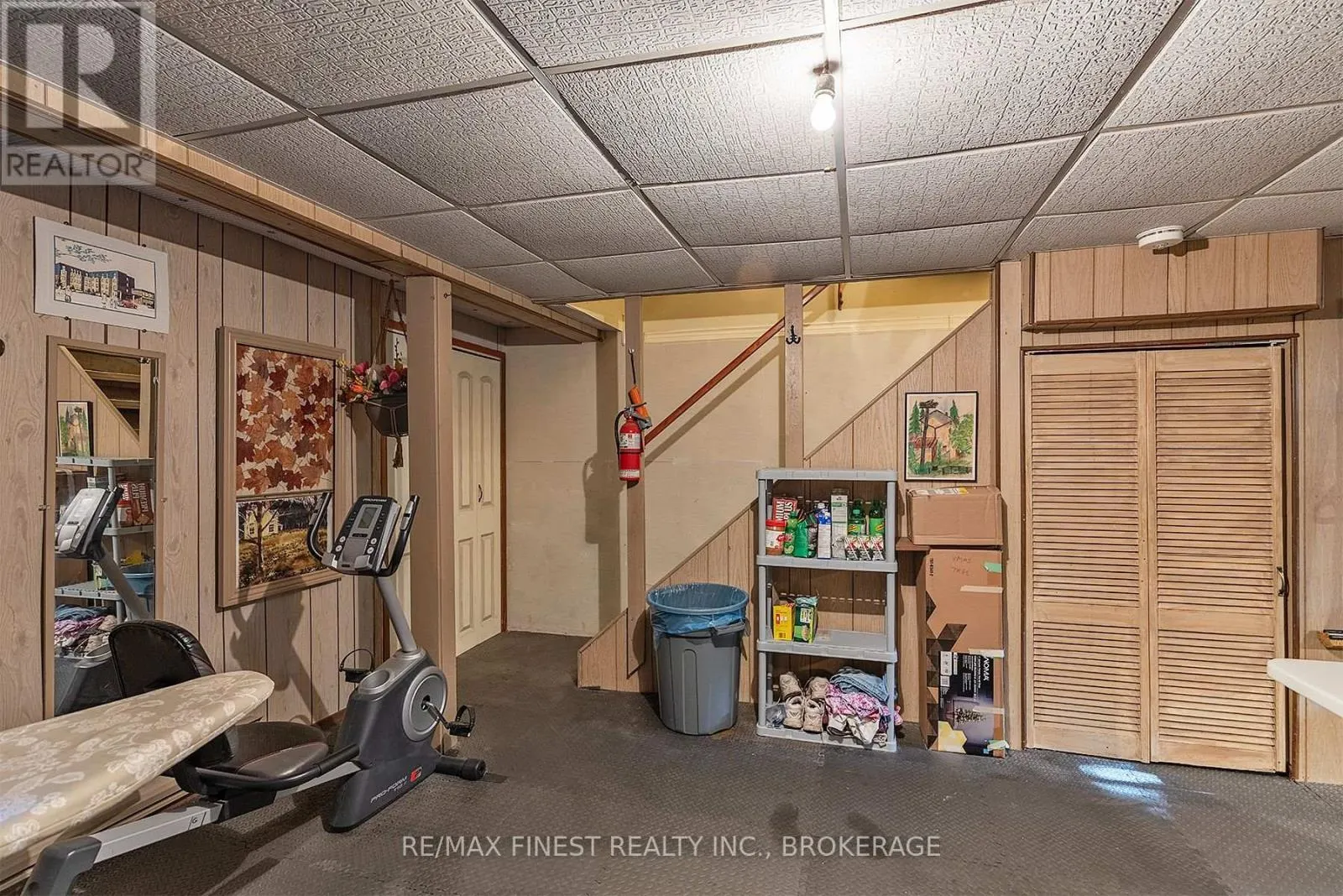 48 - 19 MACPHERSON AVENUE, #48