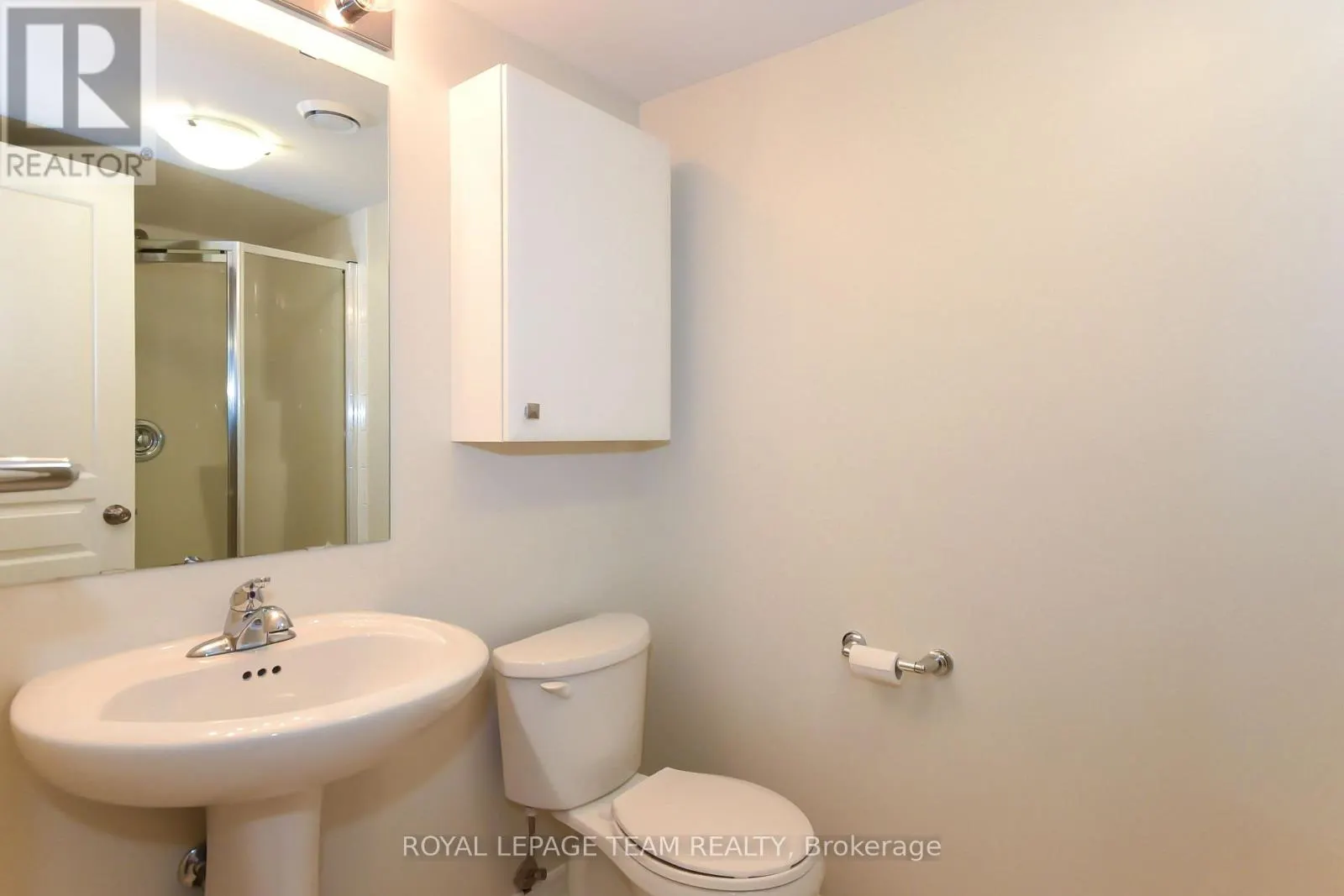 28 - 200 PEMBINA PRIVATE