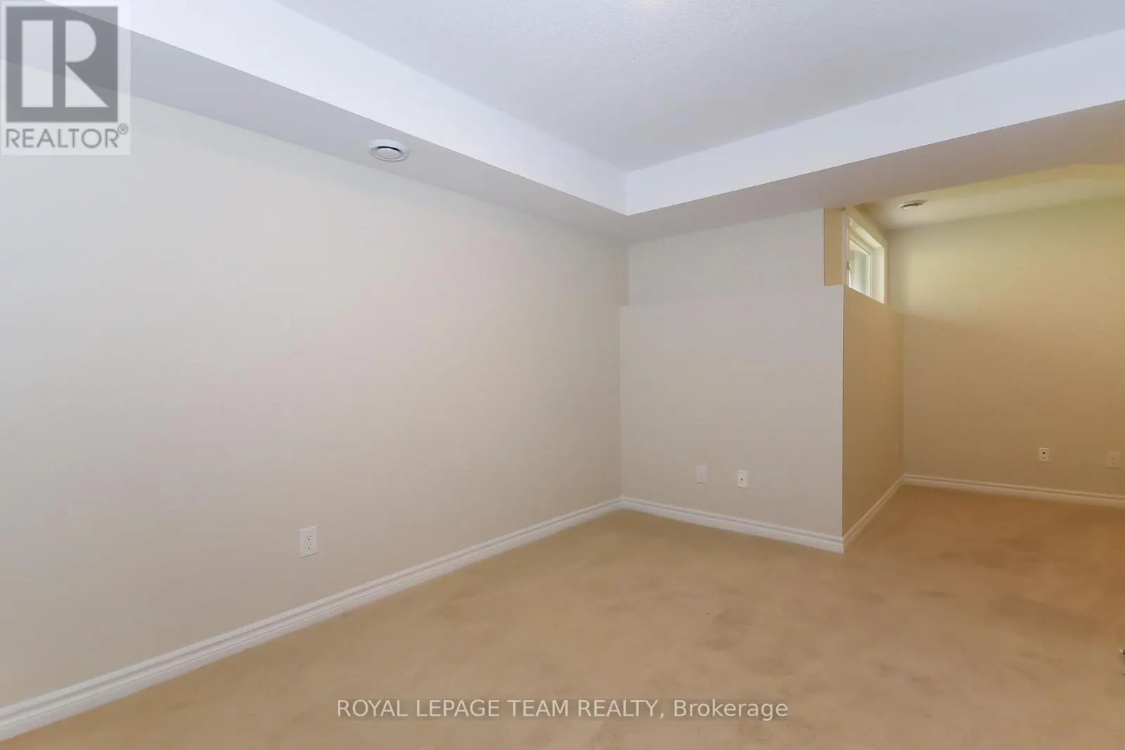 28 - 200 PEMBINA PRIVATE