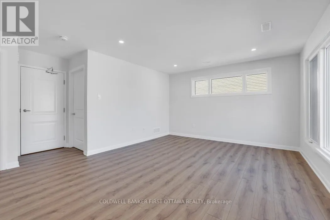 937 CREEKWAY PRIVATE