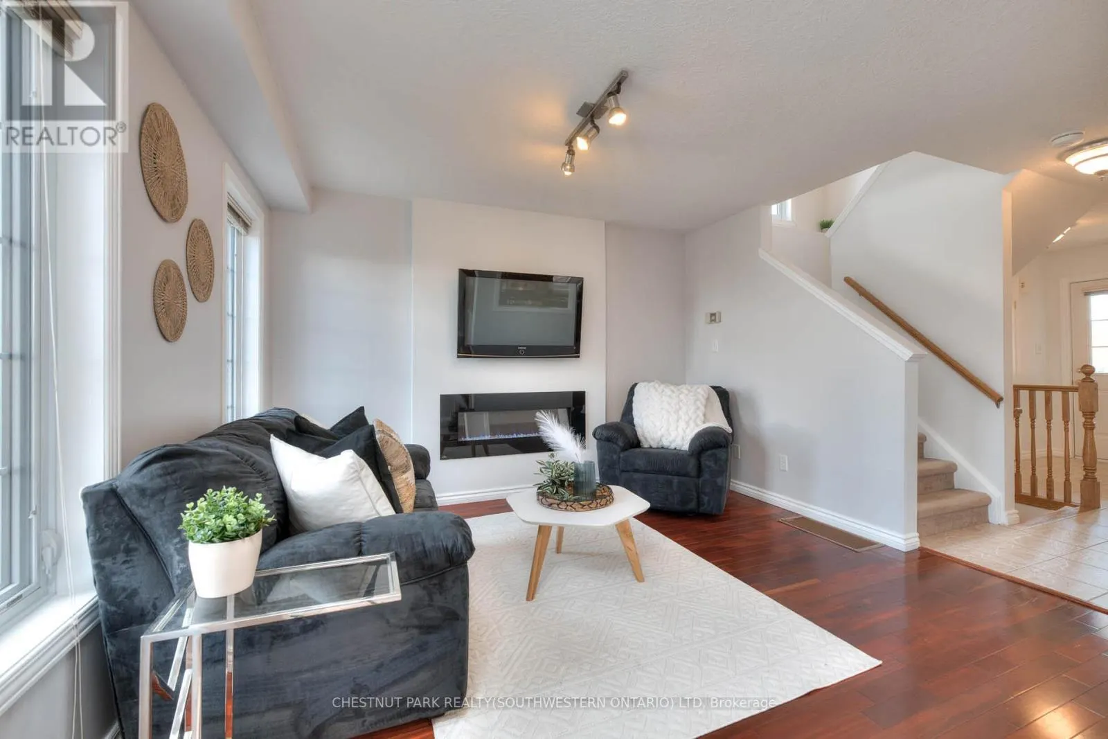 38 HEATHERWOOD PLACE