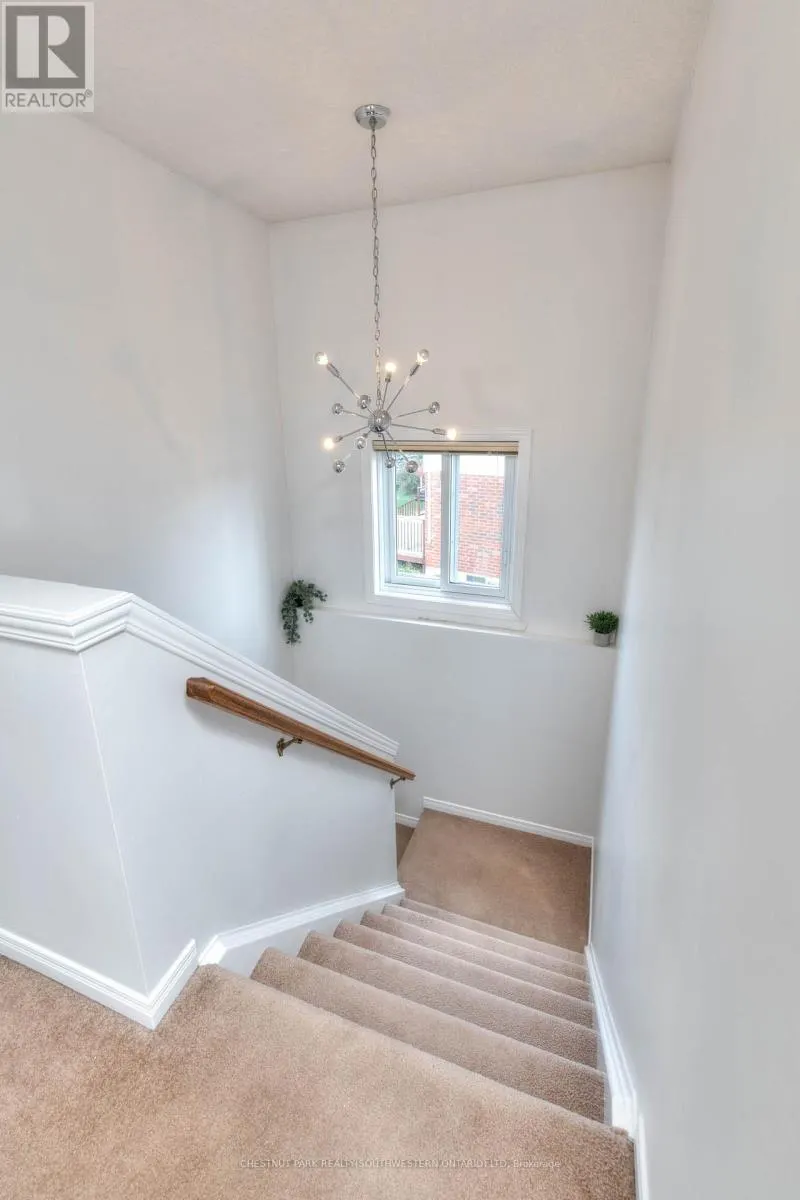 38 HEATHERWOOD PLACE