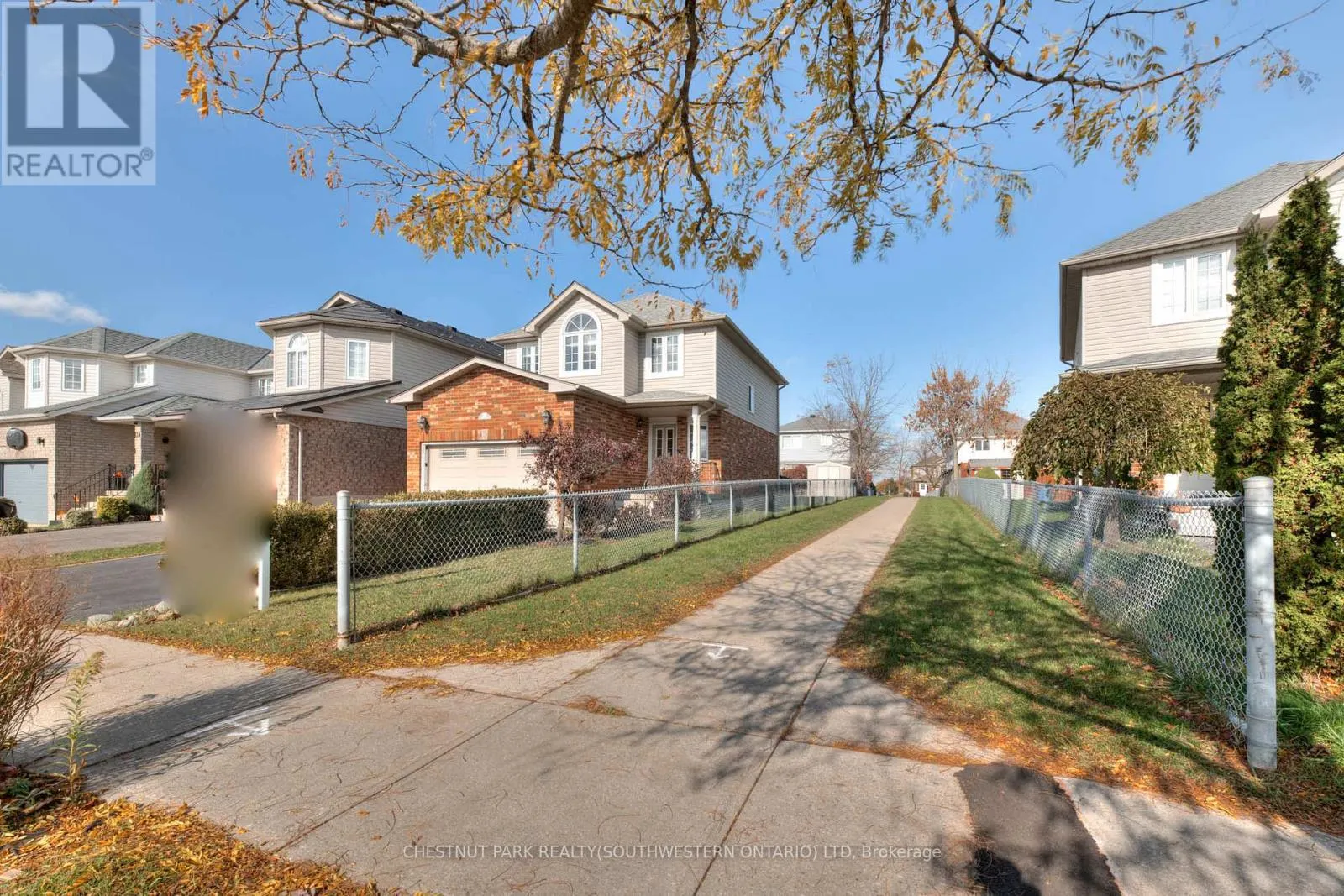 38 HEATHERWOOD PLACE