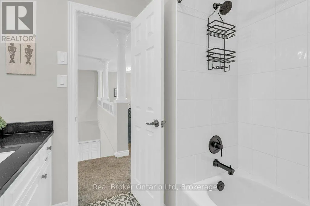 3 - 254 SUMMERFIELD DRIVE, #3