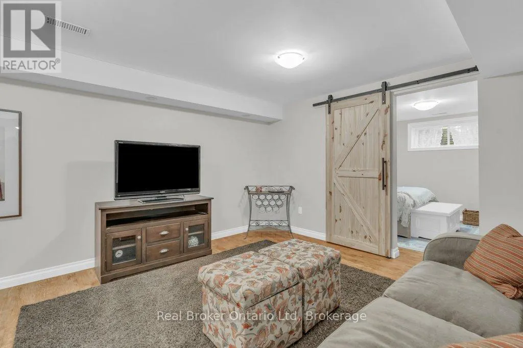 3 - 254 SUMMERFIELD DRIVE, #3