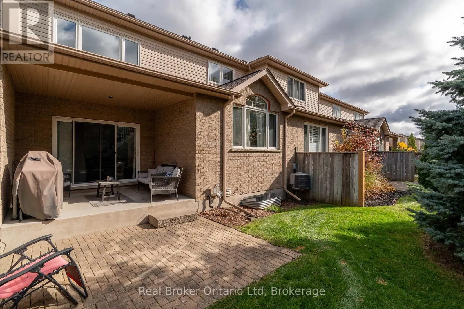 3 - 254 SUMMERFIELD DRIVE, #3