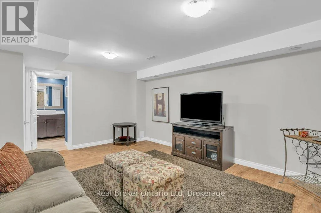 3 - 254 SUMMERFIELD DRIVE, #3