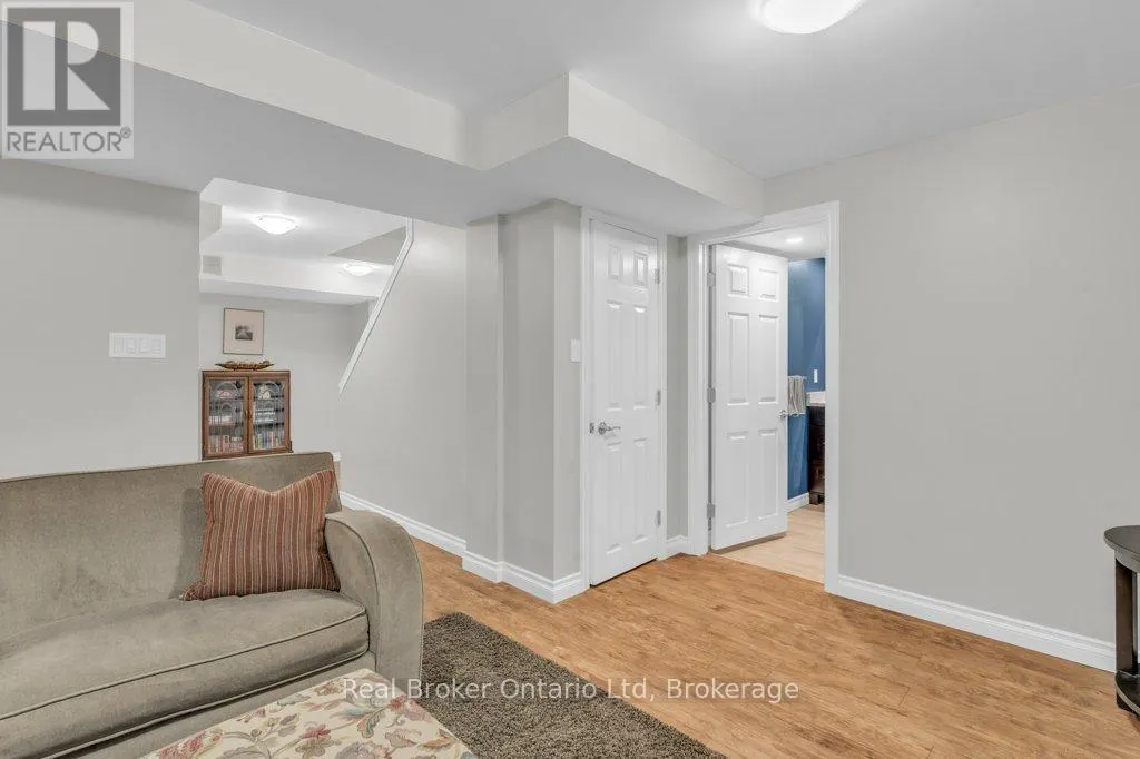 3 - 254 SUMMERFIELD DRIVE, #3