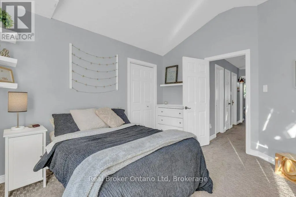 3 - 254 SUMMERFIELD DRIVE, #3