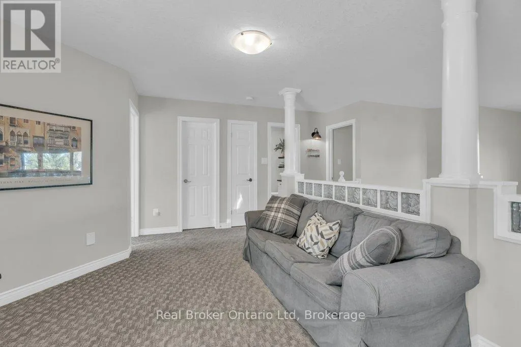 3 - 254 SUMMERFIELD DRIVE, #3