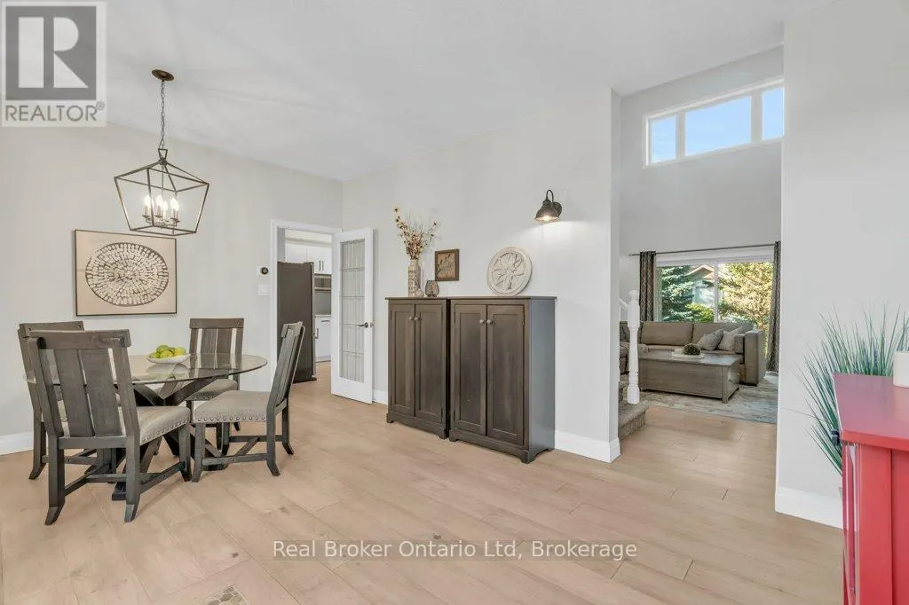 3 - 254 SUMMERFIELD DRIVE, #3