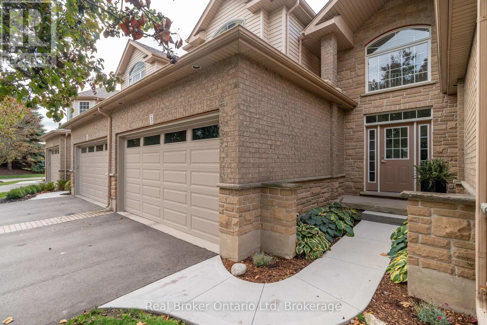 3 - 254 SUMMERFIELD DRIVE, #3