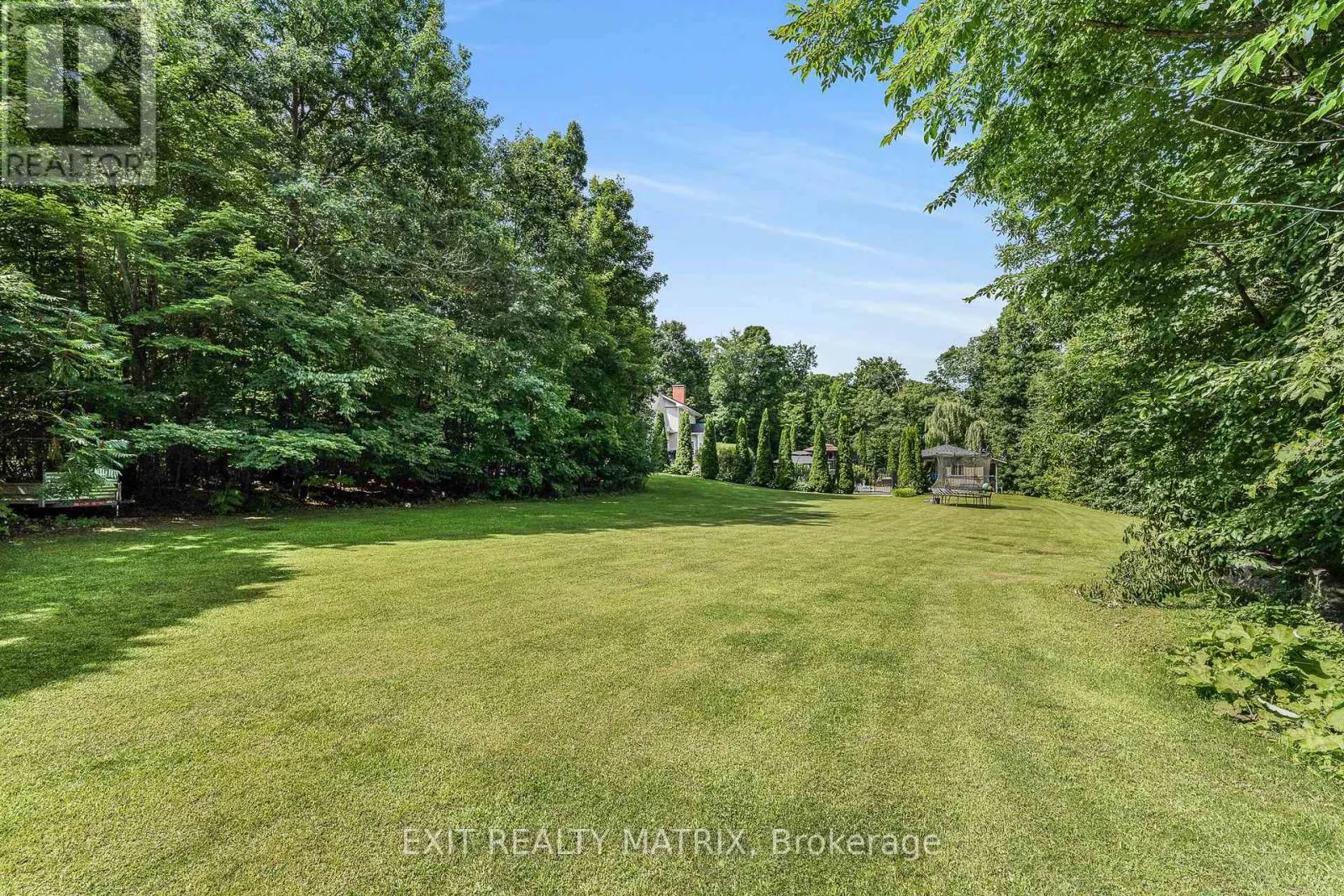 1271 GEORGES VANIER DRIVE