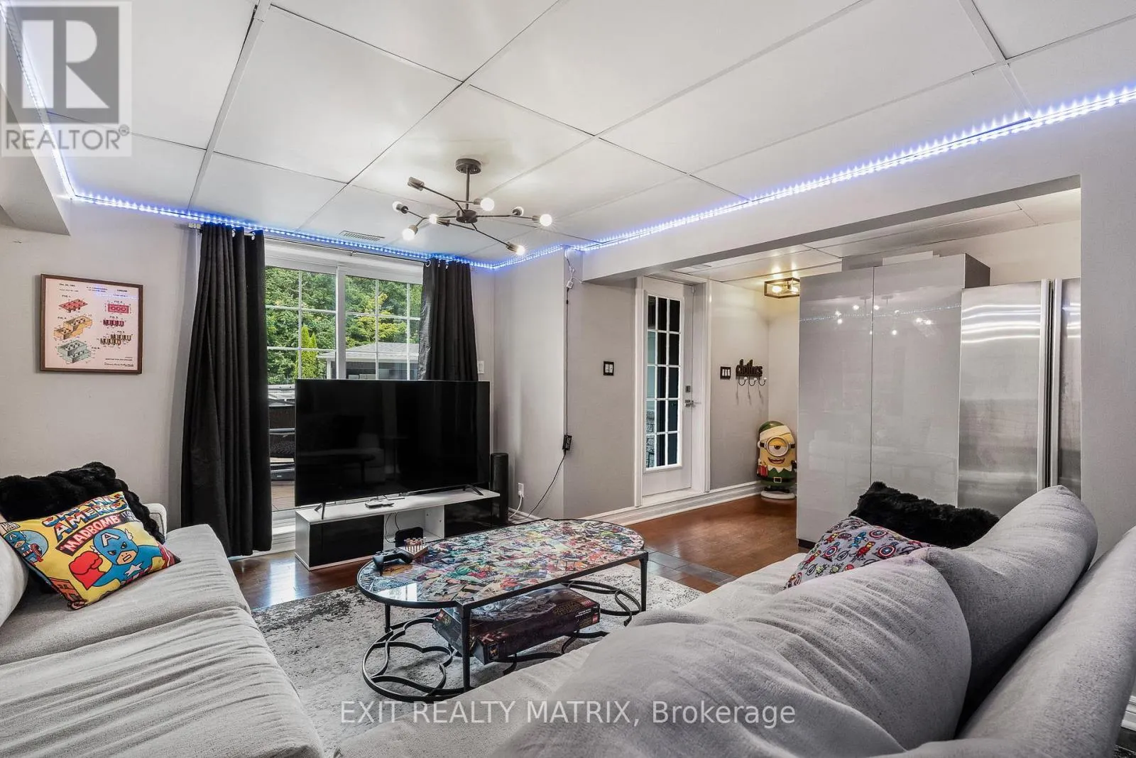 1271 GEORGES VANIER DRIVE