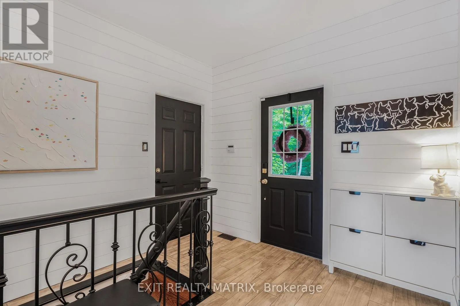 1271 GEORGES VANIER DRIVE