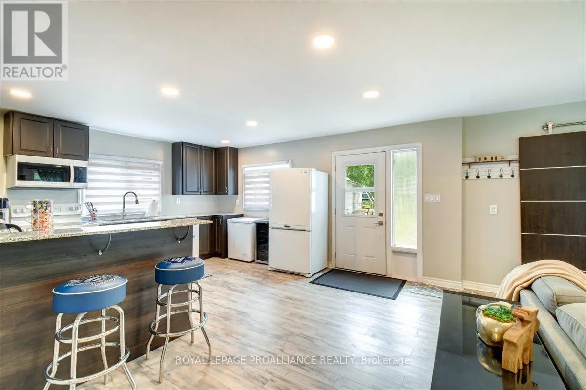 75 A & B HUGHES LANE