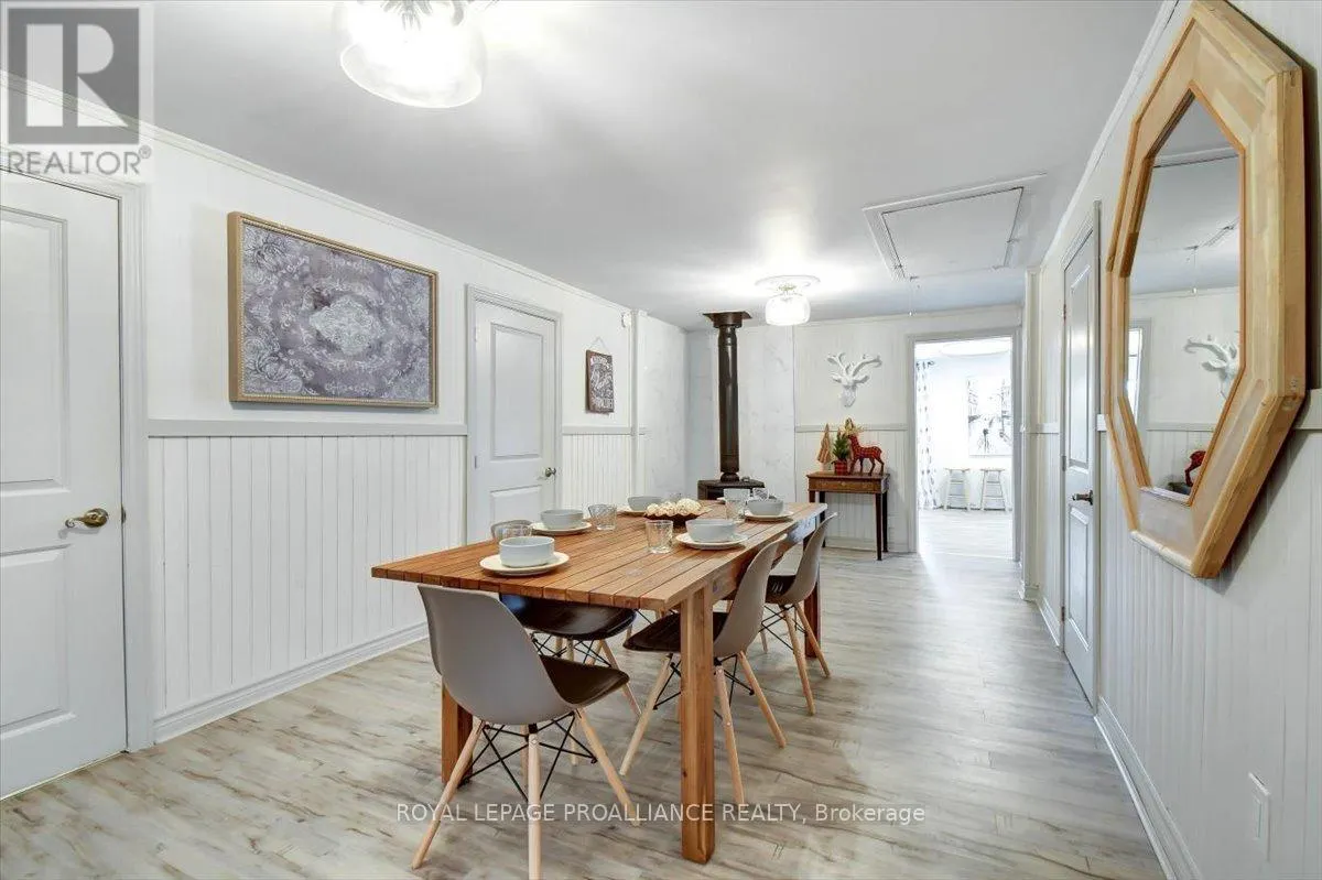 75 A & B HUGHES LANE