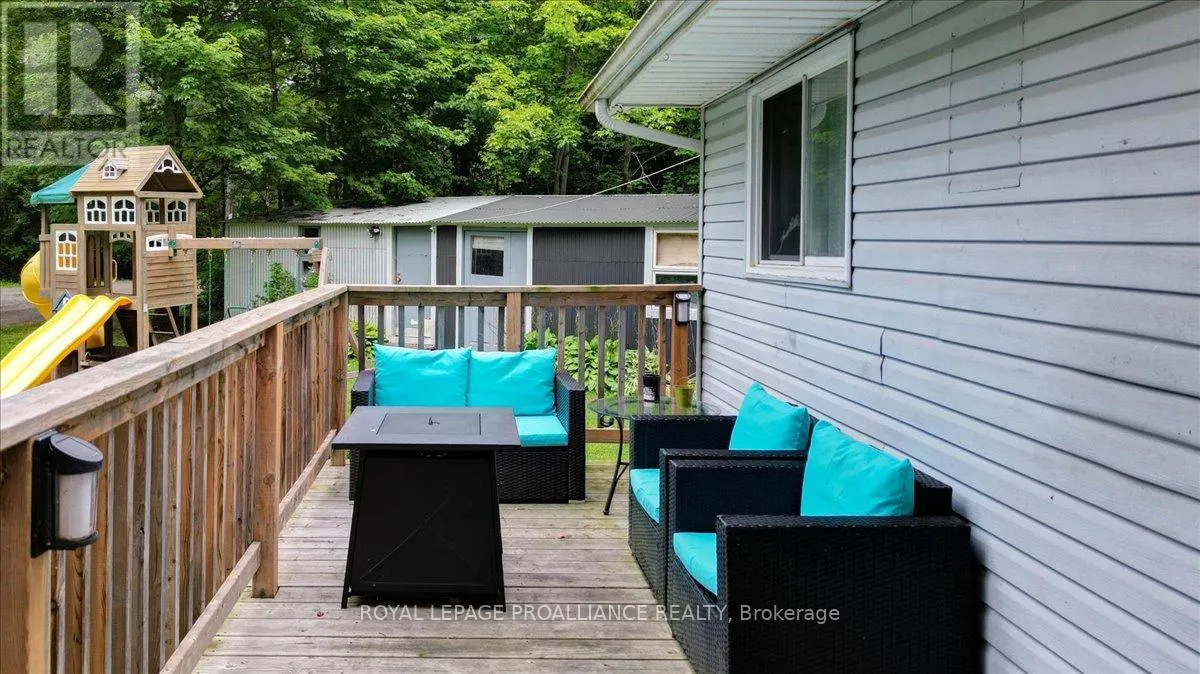 75 A & B HUGHES LANE