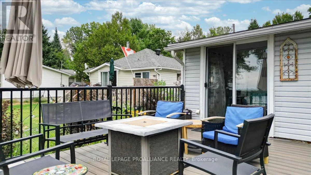 75 A & B HUGHES LANE