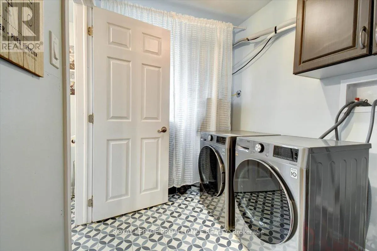 75 A & B HUGHES LANE