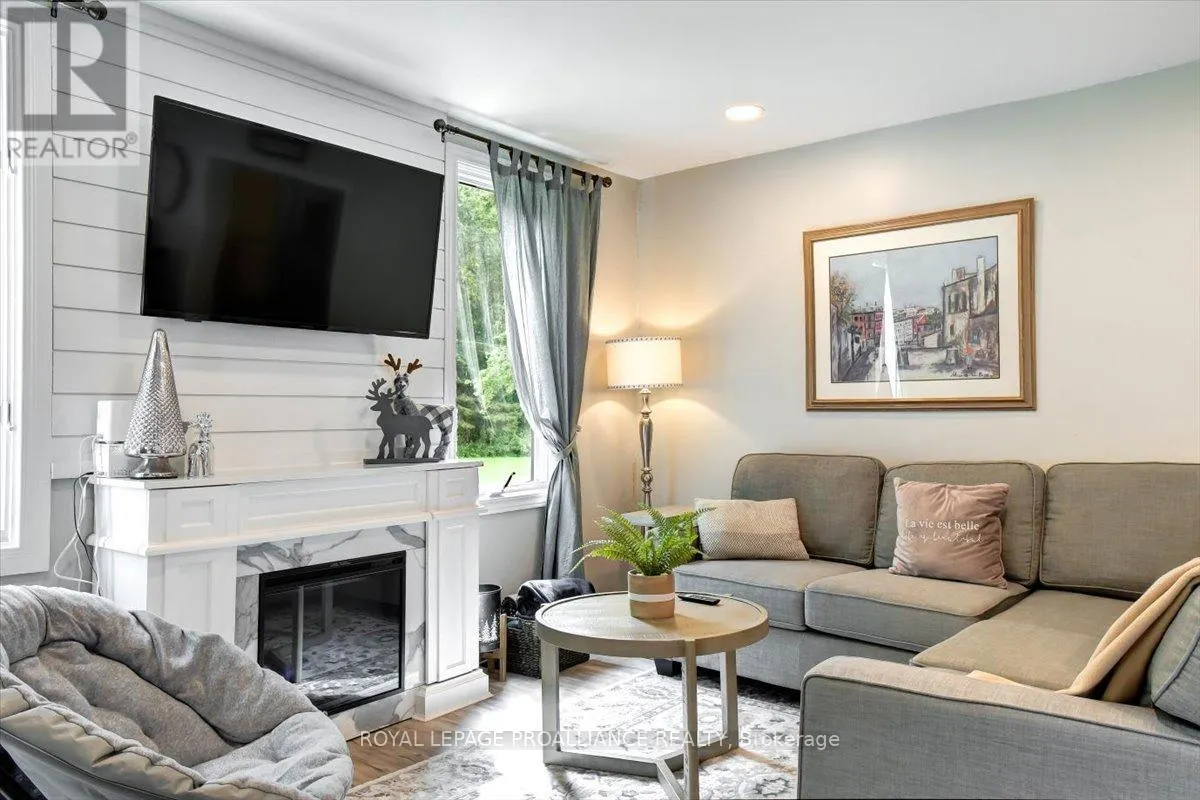 75 A & B HUGHES LANE