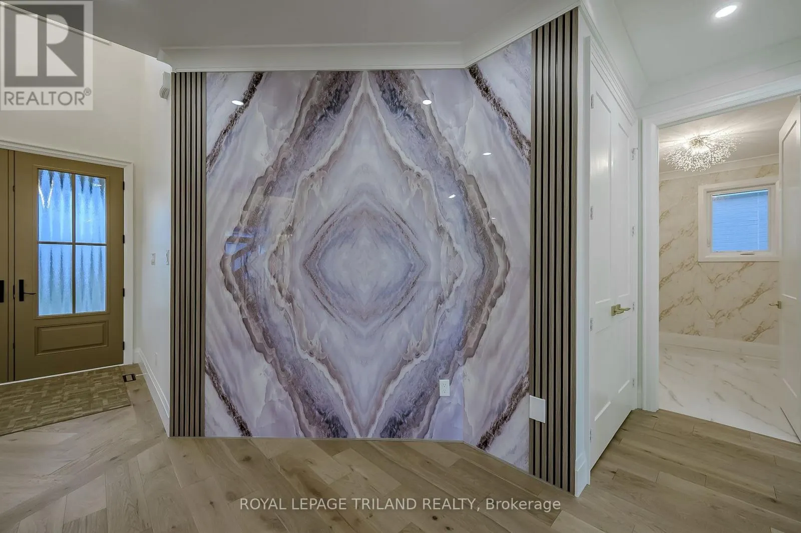 4038 AYRSHIRE AVENUE