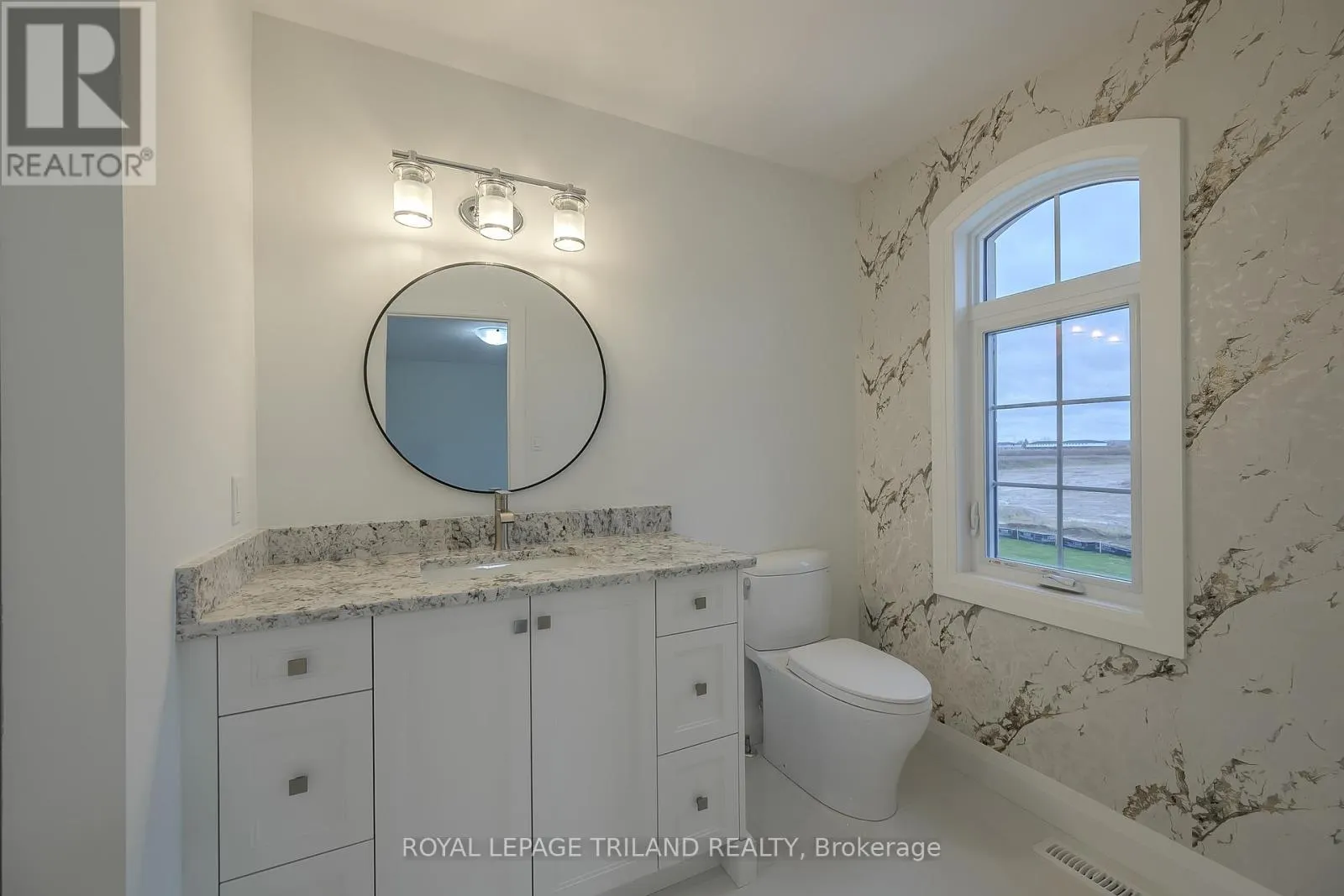 4038 AYRSHIRE AVENUE