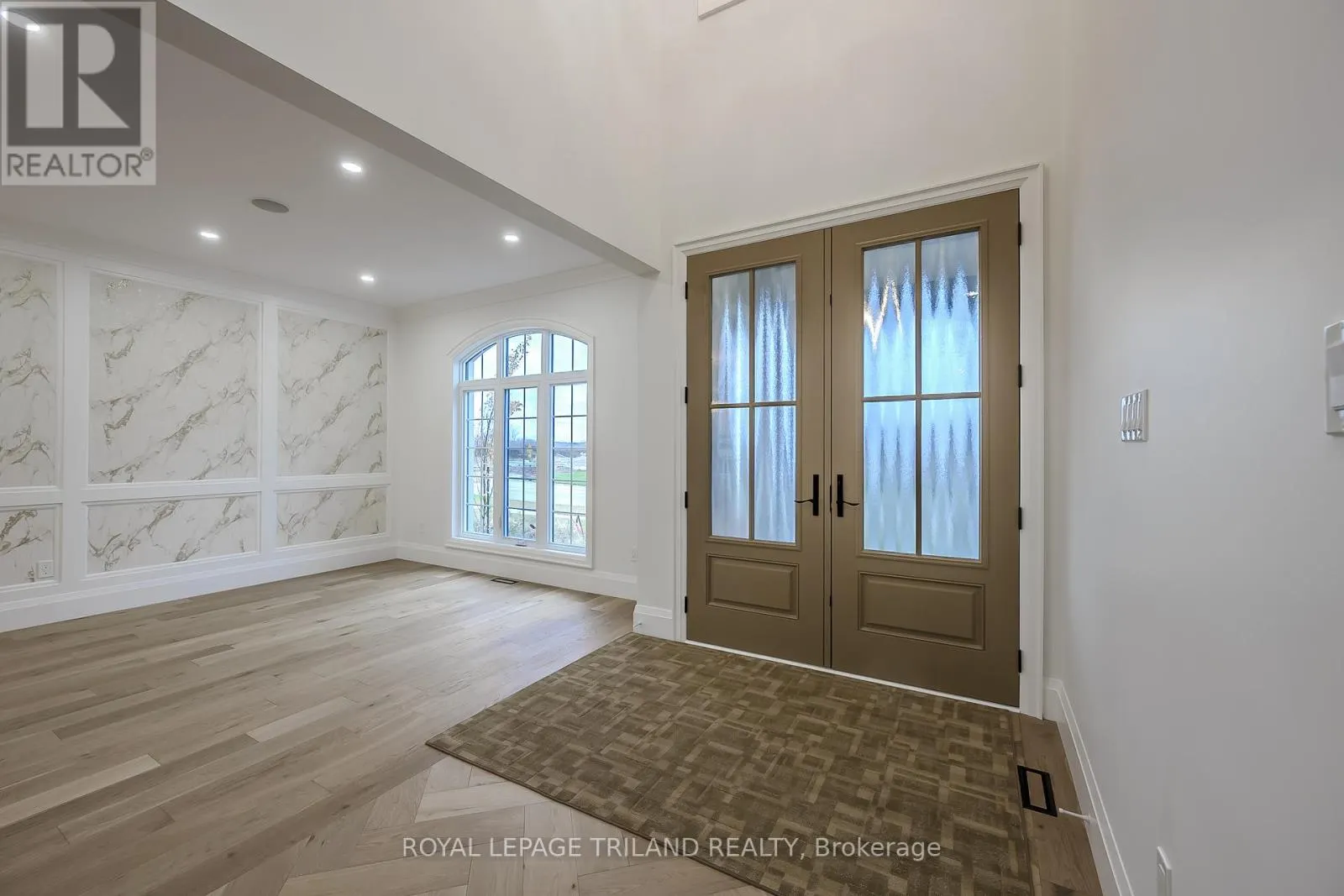 4038 AYRSHIRE AVENUE