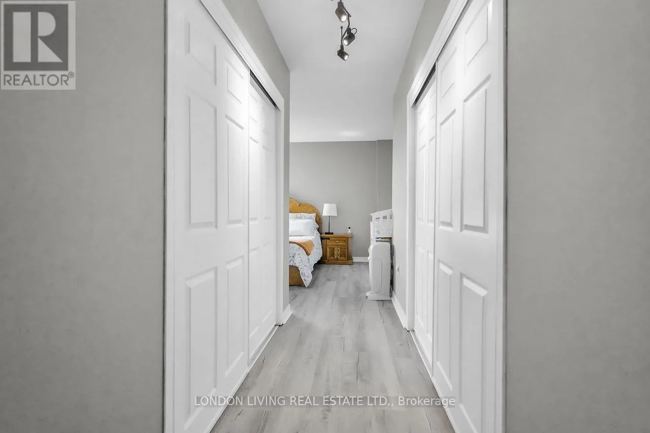 604 - 549 RIDOUT STREET N, #604