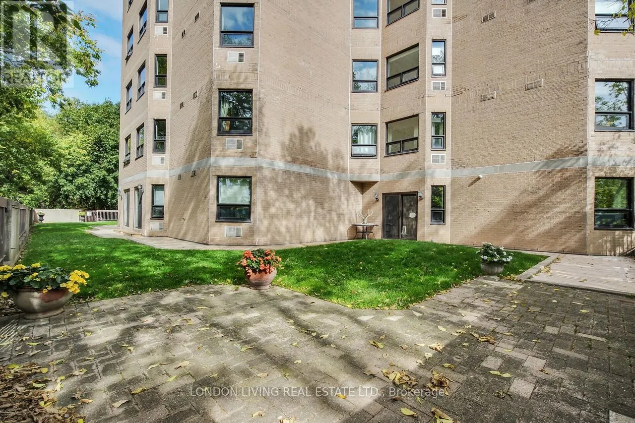 604 - 549 RIDOUT STREET N, #604