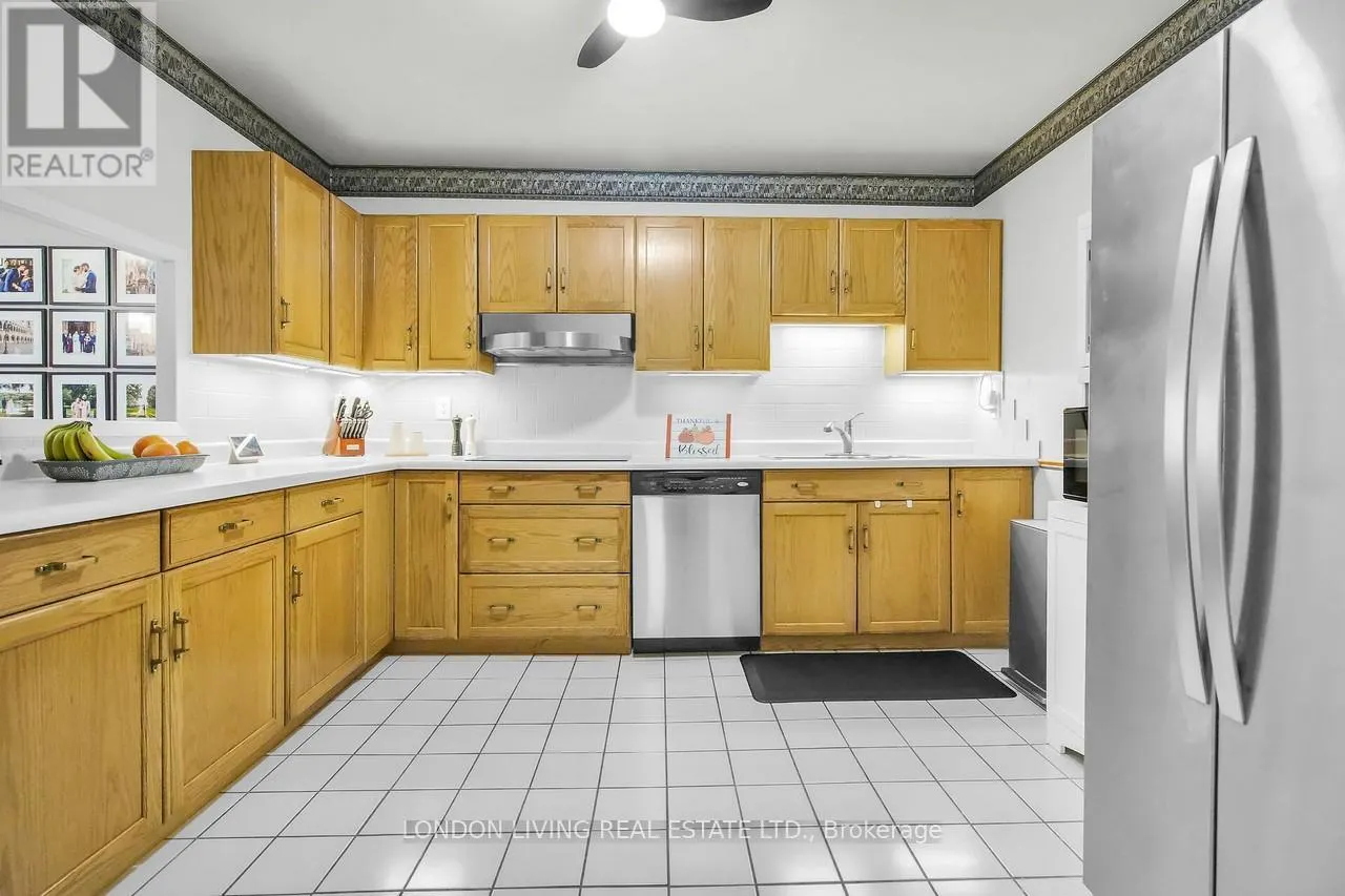 604 - 549 RIDOUT STREET N, #604