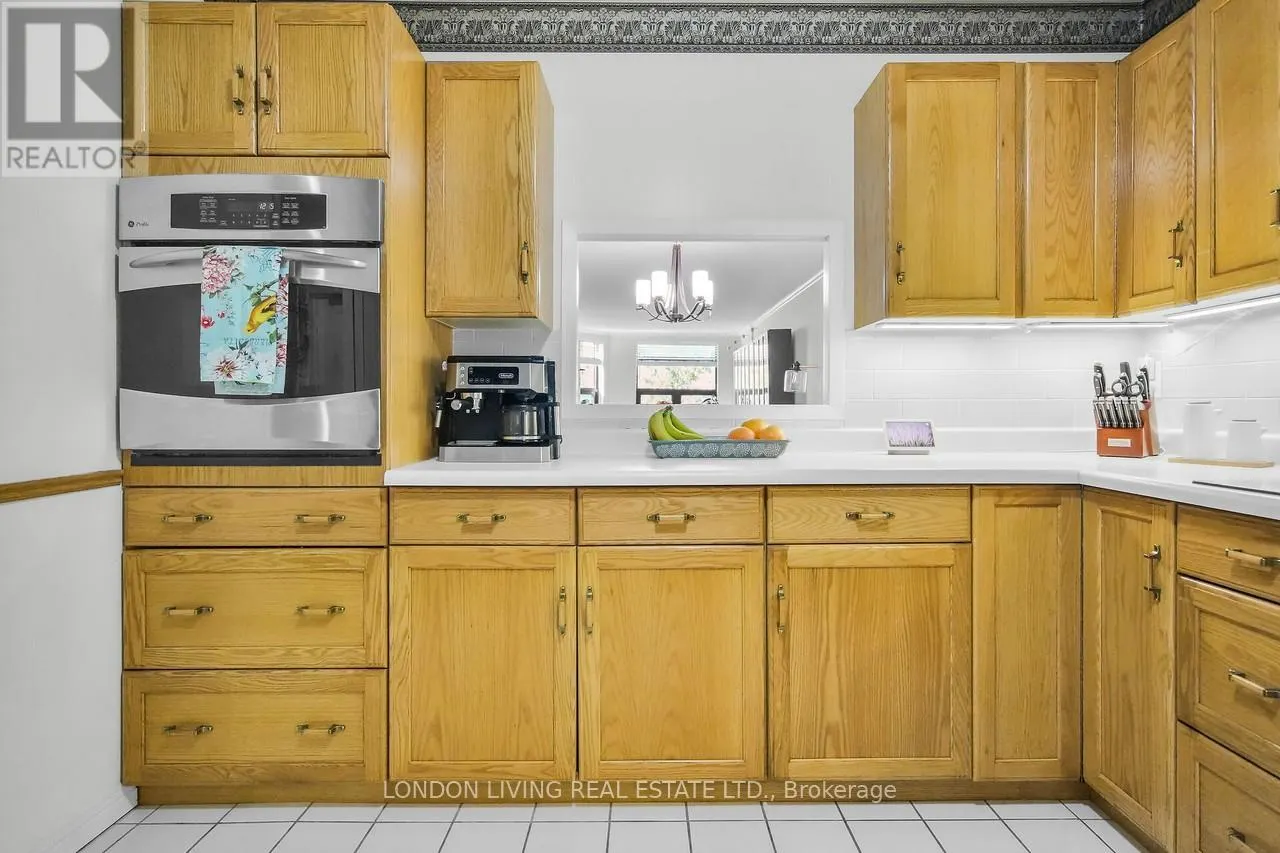 604 - 549 RIDOUT STREET N, #604