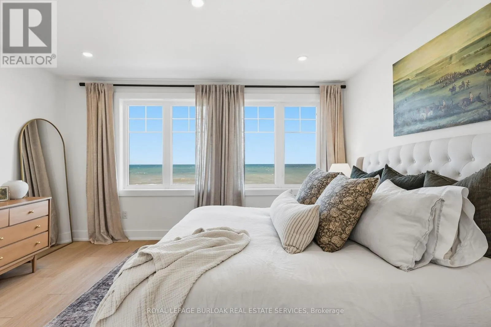 7 - 337 BEACH BOULEVARD