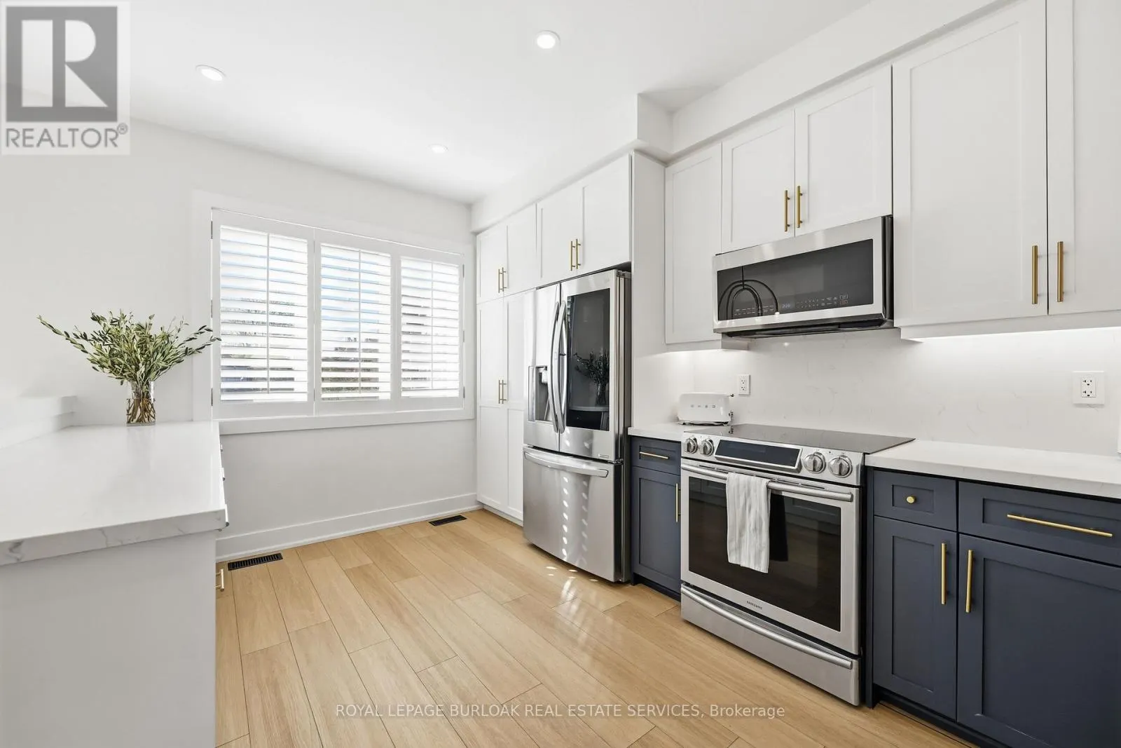 7 - 337 BEACH BOULEVARD