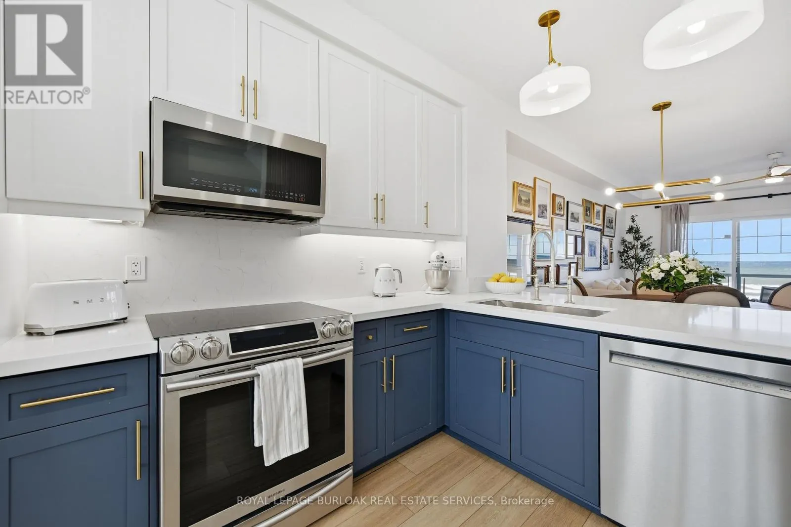 7 - 337 BEACH BOULEVARD